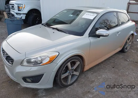 2011 Volvo C30 T5 z USA, uszkodzony, nr VIN YV1672MK4B2242417